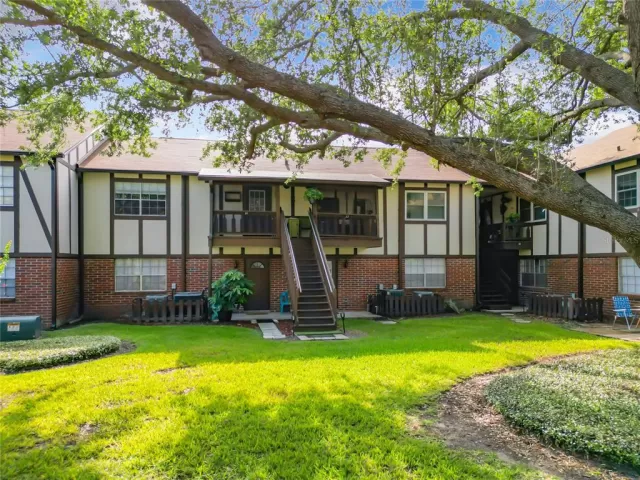 MLS: O6110122 Condo For Sale