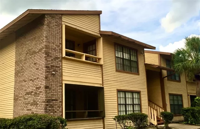 MLS: O6110180 Condo For Sale