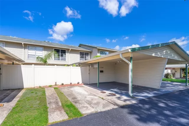 MLS: O6110268 Condo For Sale
