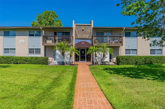 MLS: O6110346 Condo For Sale