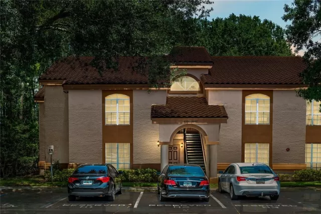 MLS: O6111291 Condo For Sale