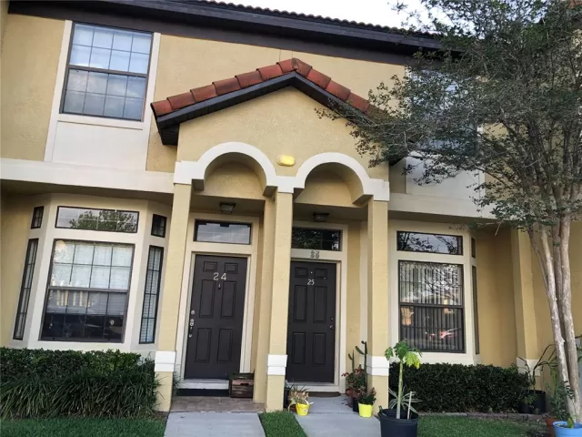 MLS: O6111594 Condo For Sale