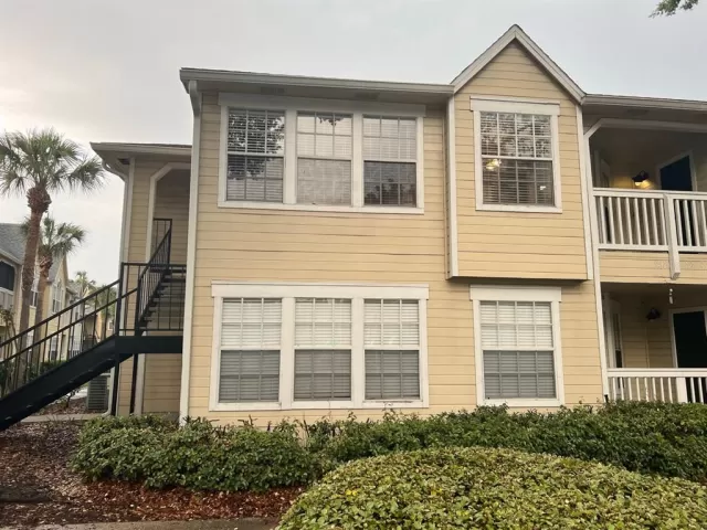 MLS: O6111636 Condo For Sale