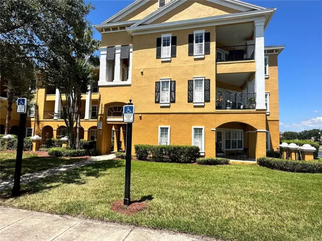 MLS: O6111961 Condo For Sale