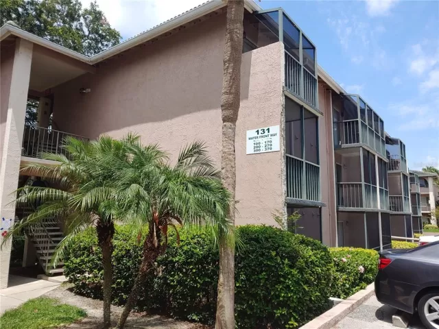 MLS: O6113075 Condo For Sale