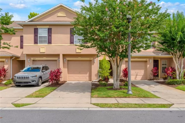 MLS: O6113112 Condo For Sale