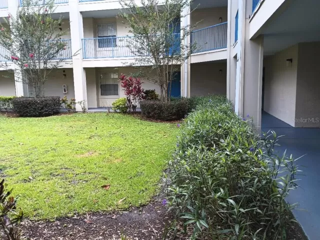 MLS: O6113272 Condo For Sale