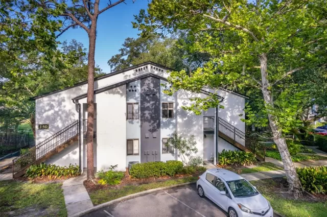 MLS: O6113623 Condo For Sale