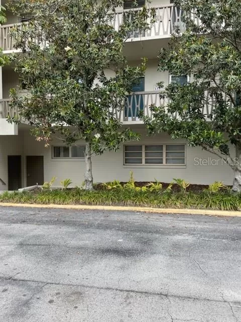 MLS: O6113772 Condo For Sale