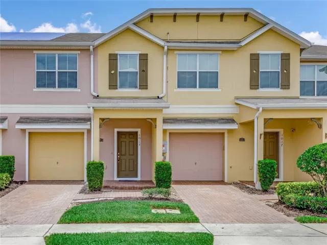 MLS: O6114193 Condo For Sale