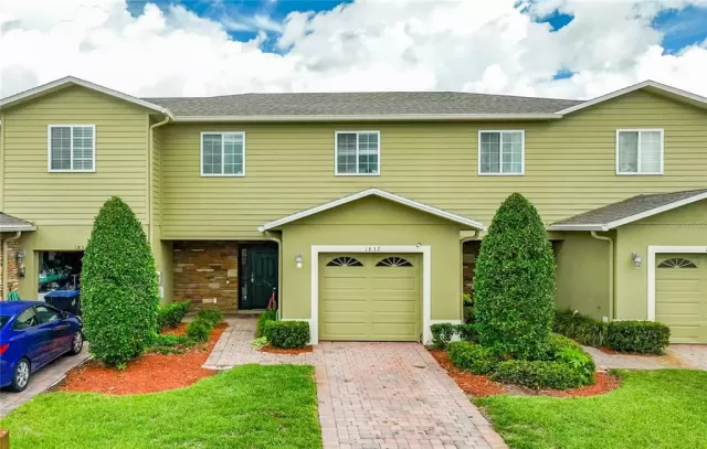 MLS: O6114648 Condo For Sale