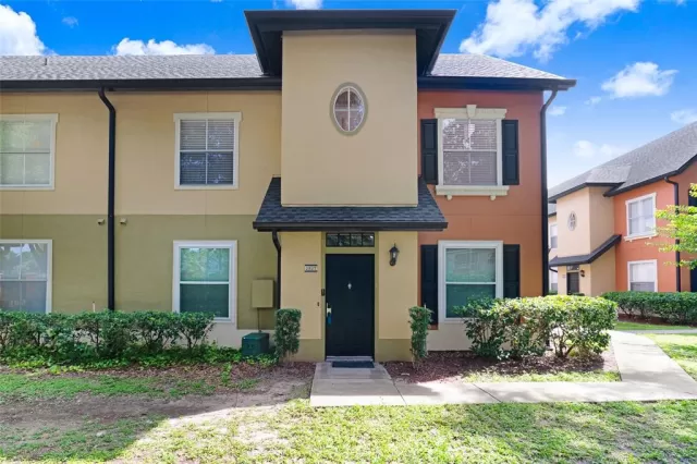 MLS: O6114764 Condo For Sale