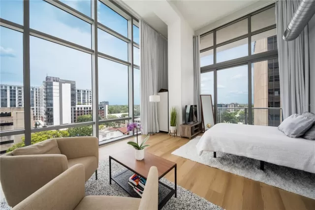 MLS: O6114884 Condo For Sale