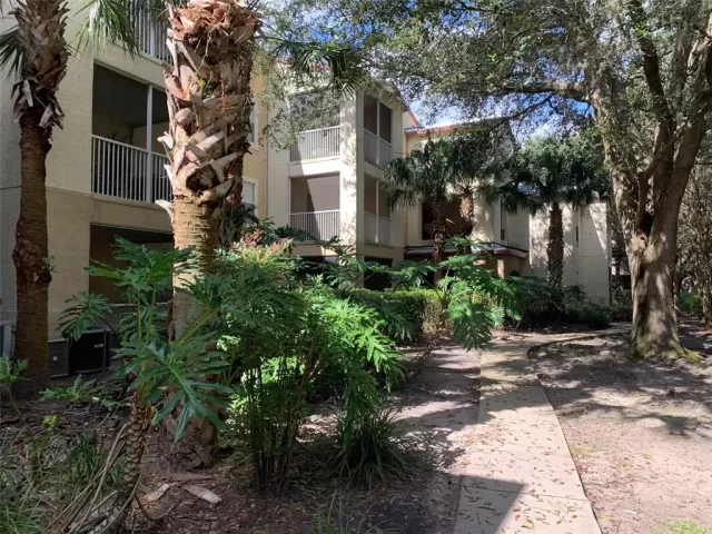 MLS: O6115032 Condo For Sale