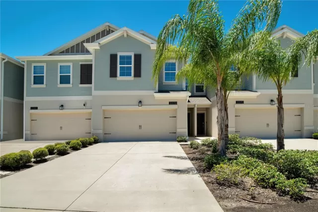 MLS: O6115308 Condo For Sale