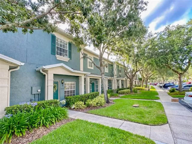 MLS: O6115320 Condo For Sale