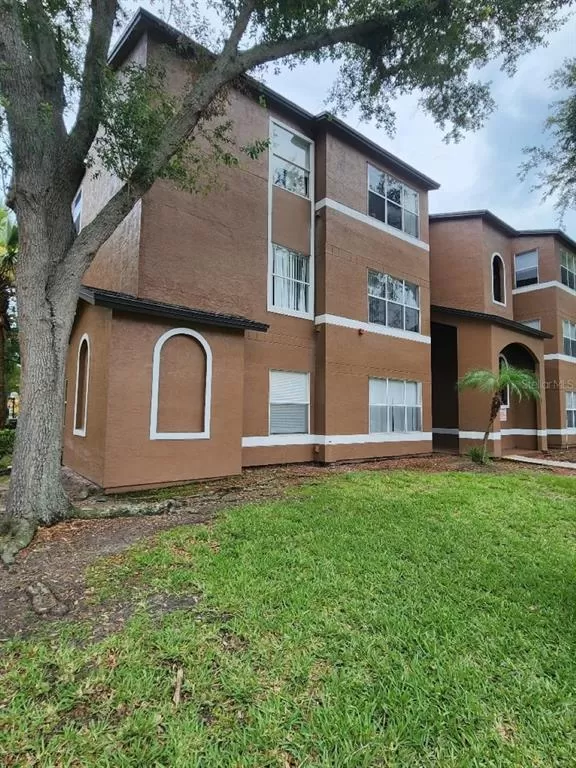 MLS: O6115729 Condo For Sale