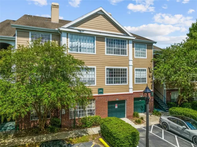 MLS: O6115919 Condo For Sale