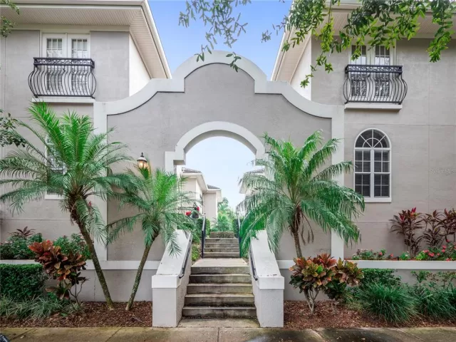 MLS: O6115951 Condo For Sale