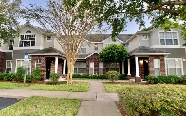 MLS: O6115995 Condo For Sale