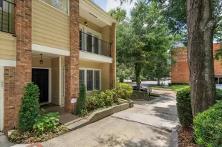 Click for more information on MLS # O6116305 : 605 BROADWAY AVENUE UNIT 1 More Details about MLS # O6116305 : 605 BROADWAY AVENUE UNIT 1