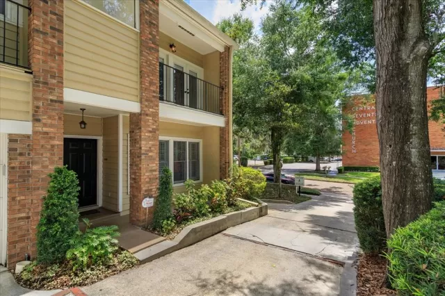 MLS: O6116305 Condo For Sale