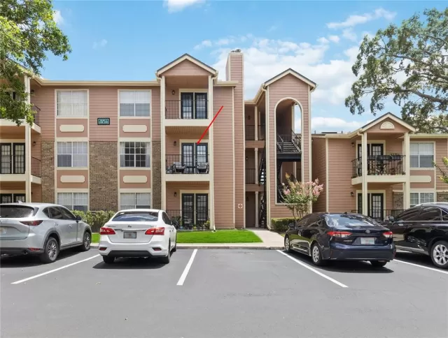 MLS: O6117221 Condo For Sale