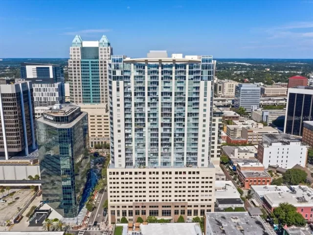 MLS: O6117812 Condo For Sale