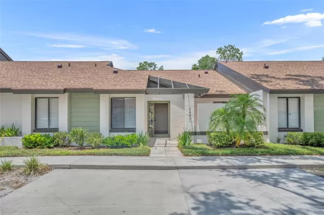 MLS: O6118043 Condo For Sale