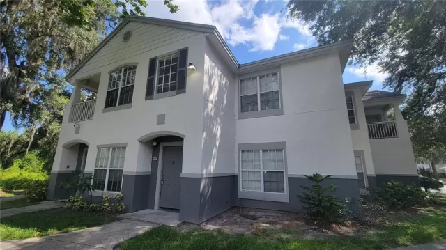 MLS: O6118181 Condo For Sale