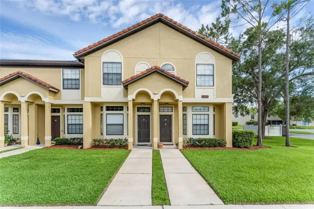 MLS: O6118692 Condo For Sale