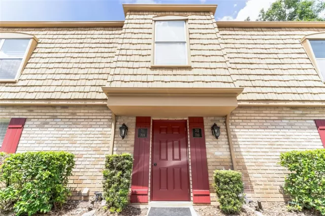 MLS: O6118749 Condo For Sale
