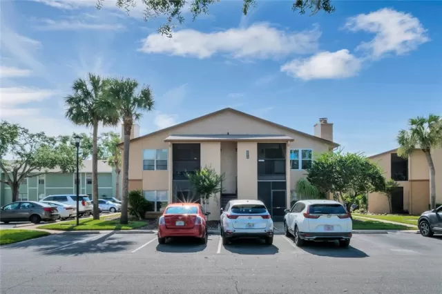 MLS: O6118900 Condo For Sale