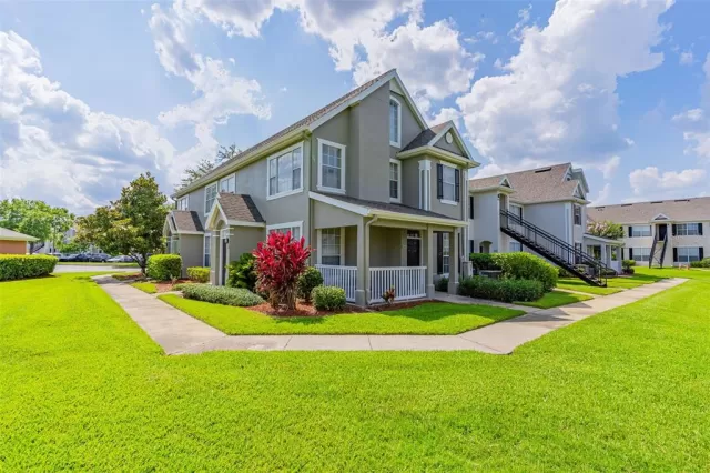 MLS: O6119085 Condo For Sale