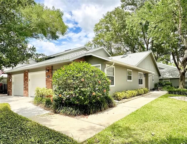 MLS: O6120727 Condo For Sale