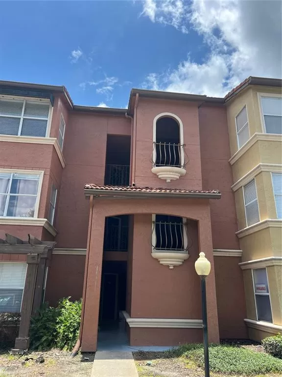 MLS: O6121464 Condo For Sale