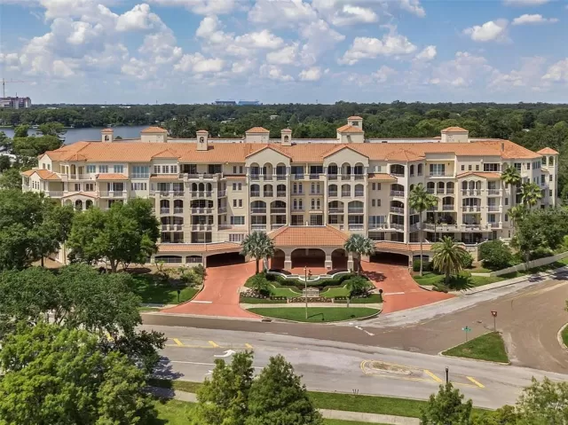 MLS: O6121540 Condo For Sale