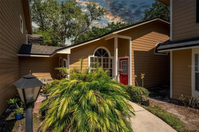 MLS: O6122157 Condo For Sale