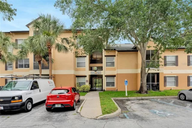 MLS: O6122255 Condo For Sale