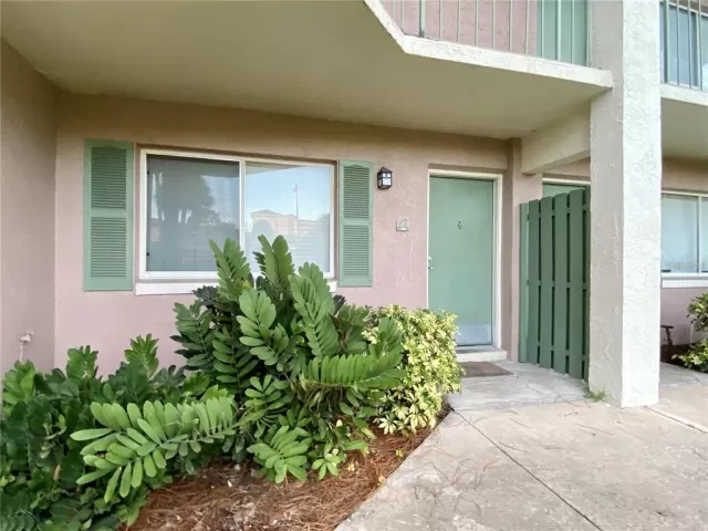 MLS: O6122584 Condo For Sale