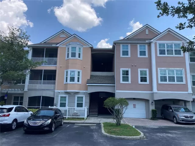 MLS: O6122677 Condo For Sale