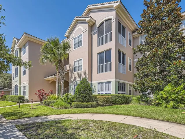 MLS: O6122730 Condo For Sale