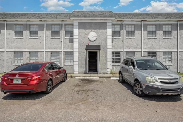 MLS: O6122881 Condo For Sale