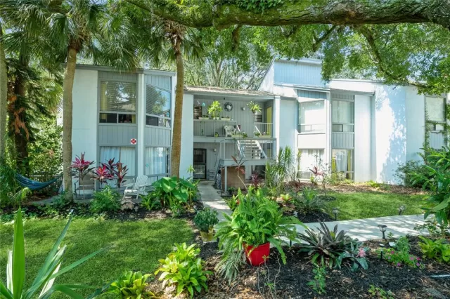 MLS: O6122950 Condo For Sale