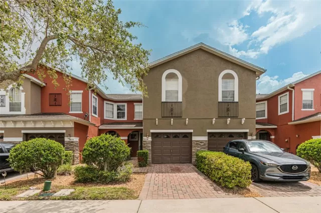 MLS: O6123337 Condo For Sale