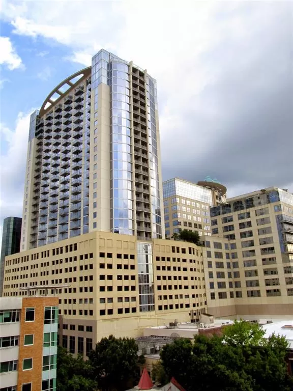 MLS: O6123393 Condo For Sale