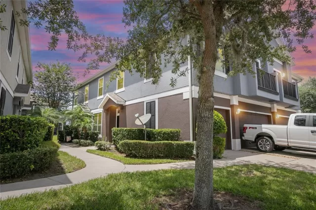 MLS: O6123582 Condo For Sale