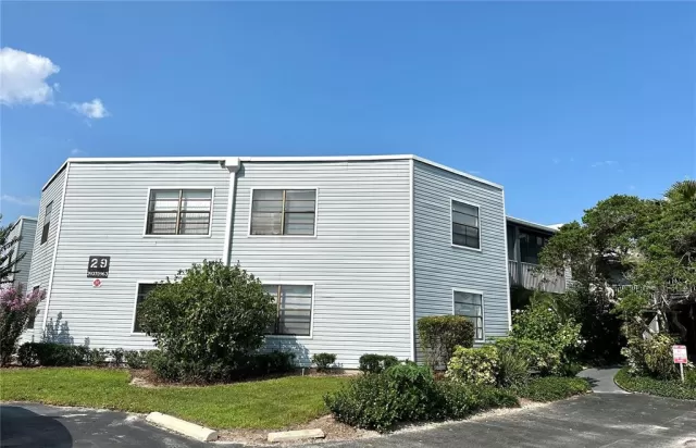 MLS: O6123759 Condo For Sale