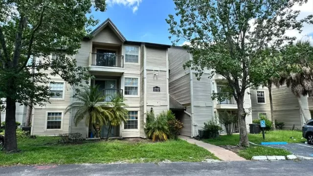 MLS: O6123878 Condo For Sale