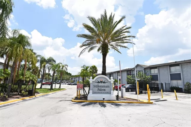 MLS: O6123916 Condo For Sale